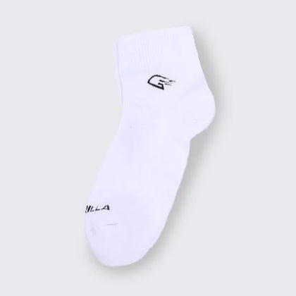 Vain white socks